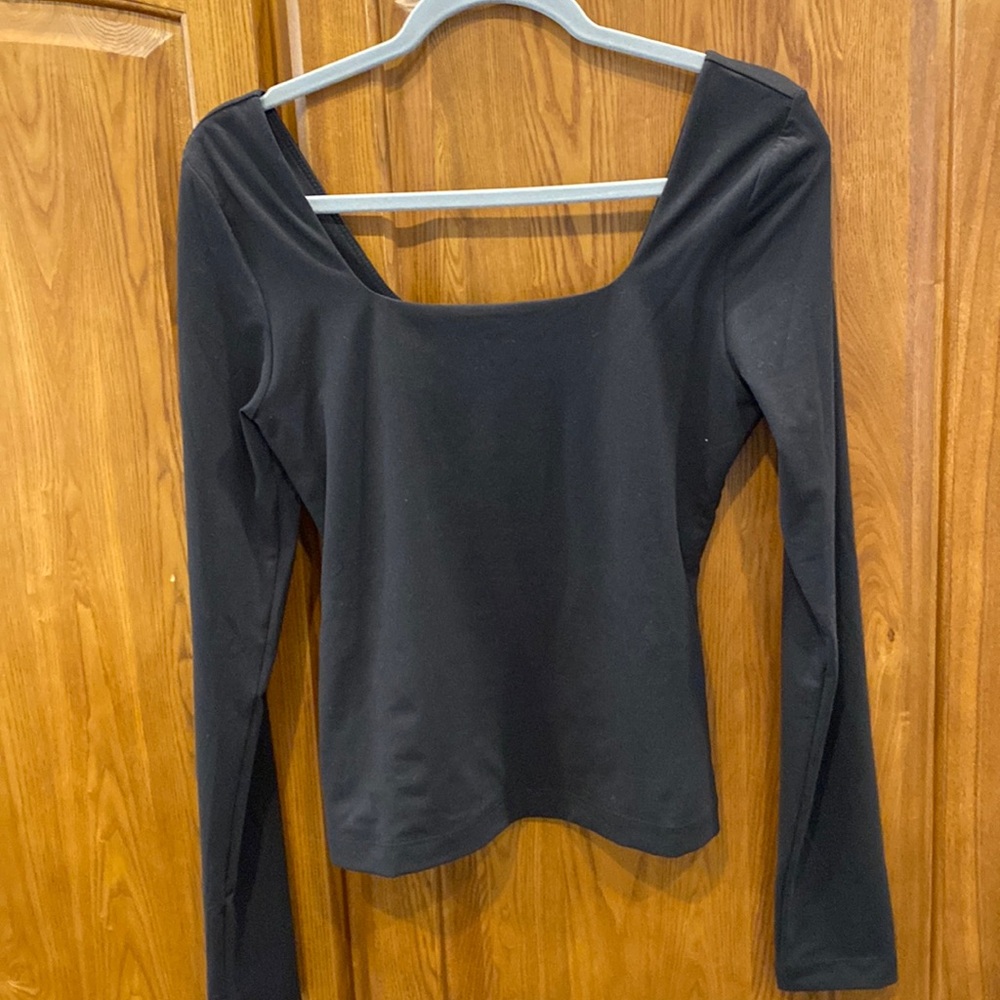 NWT Rae Mode all day comfort long sleeve top size medium